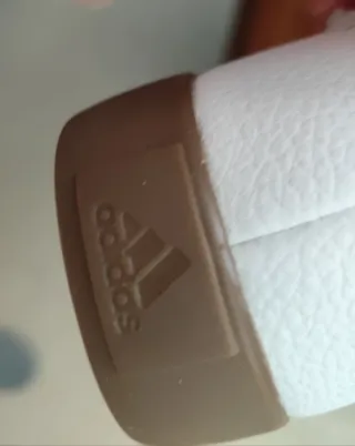 Zapatillas Adidas Blancas y Negras