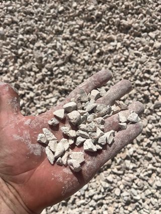 piedra blanco roto decorativa