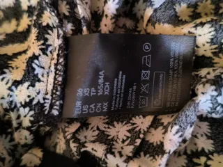 Camiseta floral manga corta