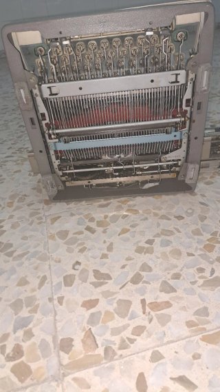 Máquina de escribir Olympia años 70