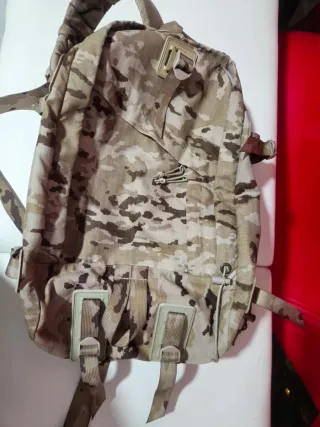 Mochilas Altus 75L y 50L + Camelbak