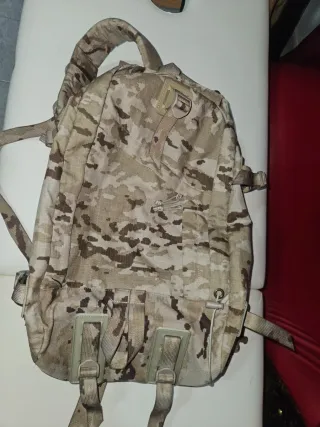 Mochilas Altus 75L y 50L + Camelbak