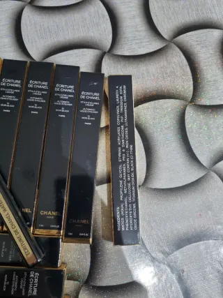 Lotto di eyeliner nero e tre mascara chanel