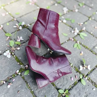 Botines DKNY Piel Brillante Morado