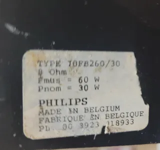 Altavoces Philips FB260