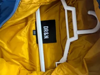 Chaqueta DR&N  azul y amarilla