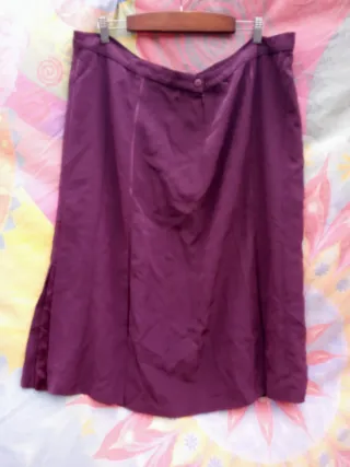 GRANATE-MORADA 4XL/FLORES 4XL/CUADROS XL:1X1,5€