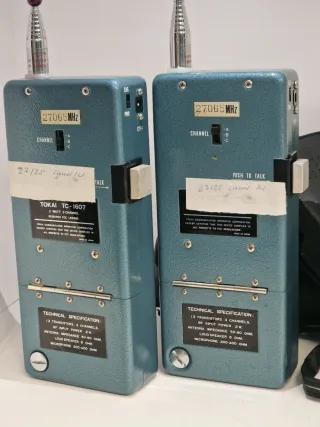 Pareja Walkie Talkie Tokai Transistor