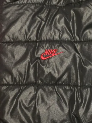 Chaqueta Nike acolchada capucha Negra Talla L
