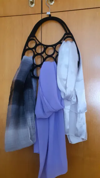 Organizzatore per fazzoletti e sciarpe