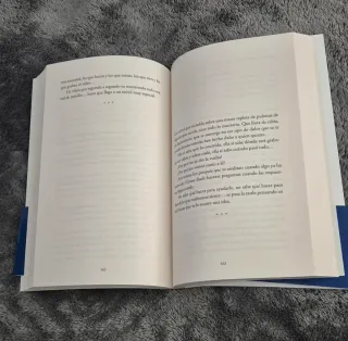 Invisible / Invisible (Spanish Edition)