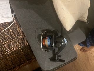 Carrete de pesca EF200