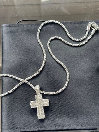 Colgante Cruz con Brillantes