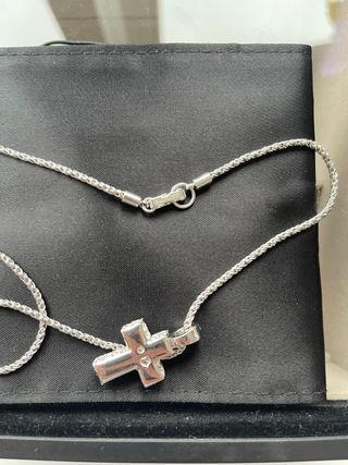 Colgante Cruz con Brillantes