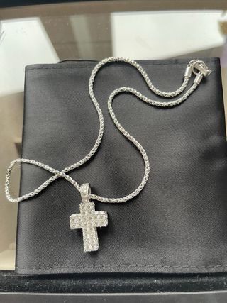 Colgante Cruz con Brillantes