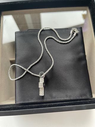 Colgante Cruz con Brillantes