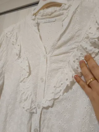 Camisa blanca algodón bordada mujer