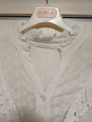 Camisa blanca algodón bordada mujer