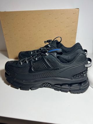 Nike Zoom Vomero Roam Gore-Tex Negro