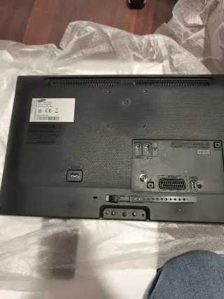 Samsung TV 22 pulgadas, No Smart TV