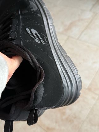 Scarpe Skechers nere