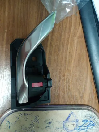 Maneta Mazda 3 Izquierda Original