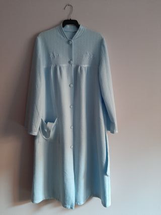 Bata azul claro, mujer, talla L