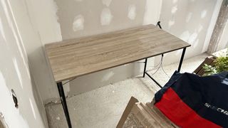 Mesa de escritorio madera y metal