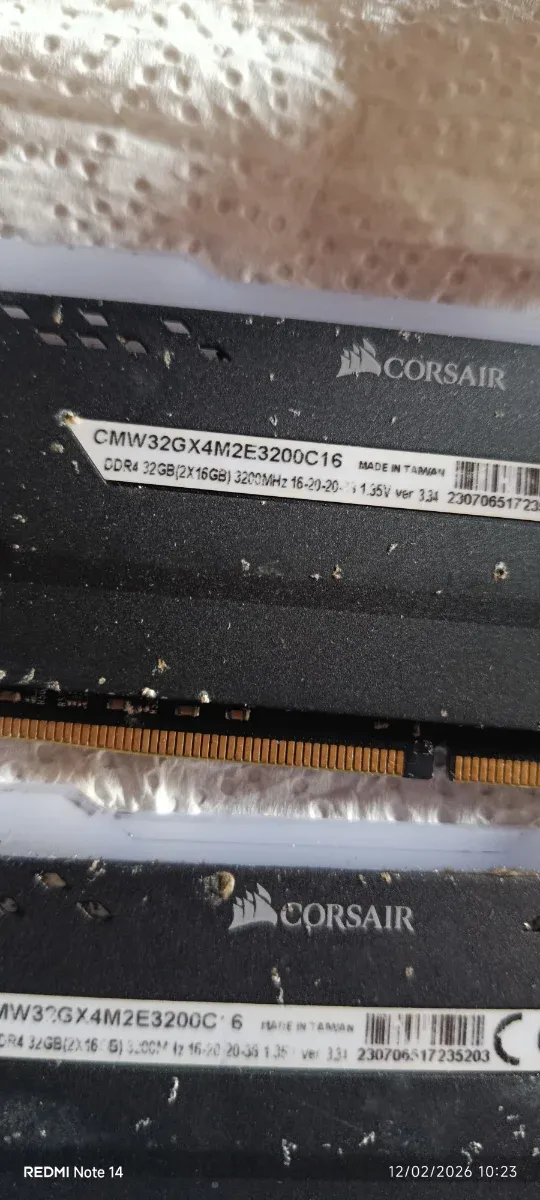 RAM Corsair CMW32GX4M2E3200C16