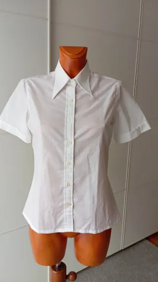 Camisa vintage blanca.