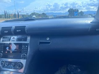 Mercedes-Benz Clase C 2006