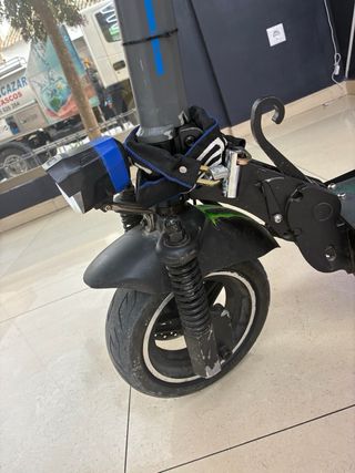 Patinete eléctrico Monster Energy