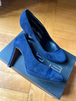 Scarpe con tacco blu