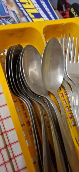 Set posate assortite metallo, legno, plastica