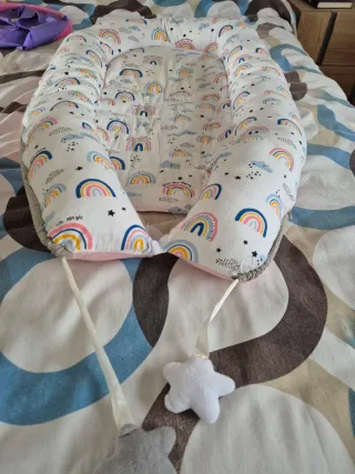 Nido reductor para cuna de bebé