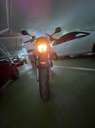 Suzuki GSR600 Naked Negra/Plata