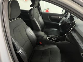 Volvo XC40 2021