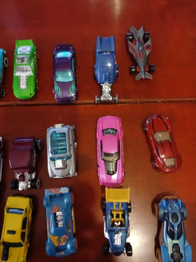 Lote 70 Coches Hot Wheels