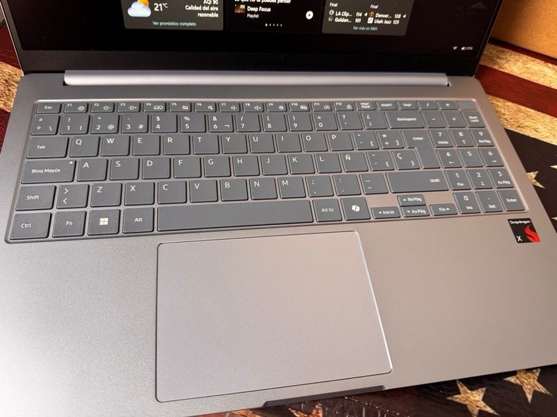 Samsung Galaxy Book 4 Edge 16+512 afbeelding 10