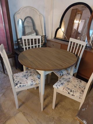 Mesa redonda extensible para espacios pequeños