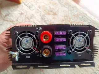 Inversor de Corriente Tutoy 1000W DC 12V a AC 220-