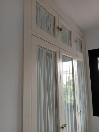 Frente de armario madera y cristal