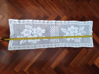 Tapete camilla y camino de mesa tejido