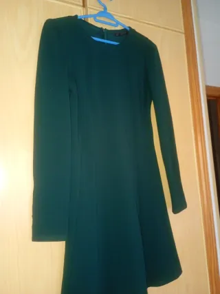 Vestido verde Zara mujer