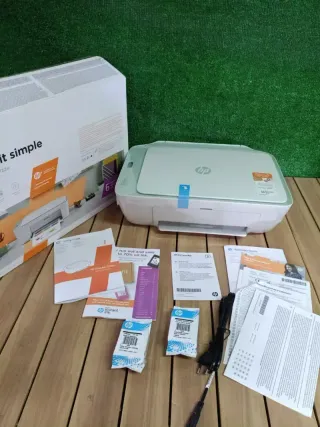 Stampante HP DeskJet 2722e a getto d'inchiostro