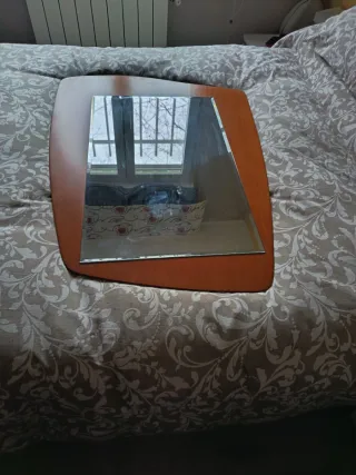 Espejo de madera para entrada o aparador