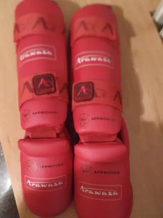 Protecciones Arawaza (2 colores)