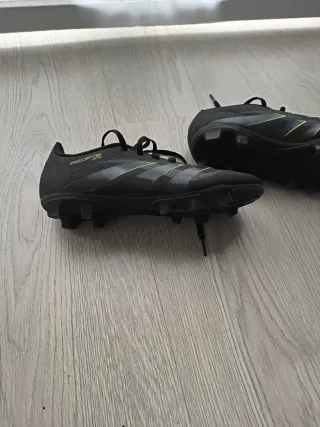 Botas fútbol niño Adidas Predator T.37 1/3