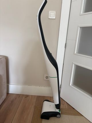 Aspiradora Kobold VC100