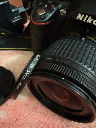 Reflex Nikon D3300 con objetivo 18-55mm